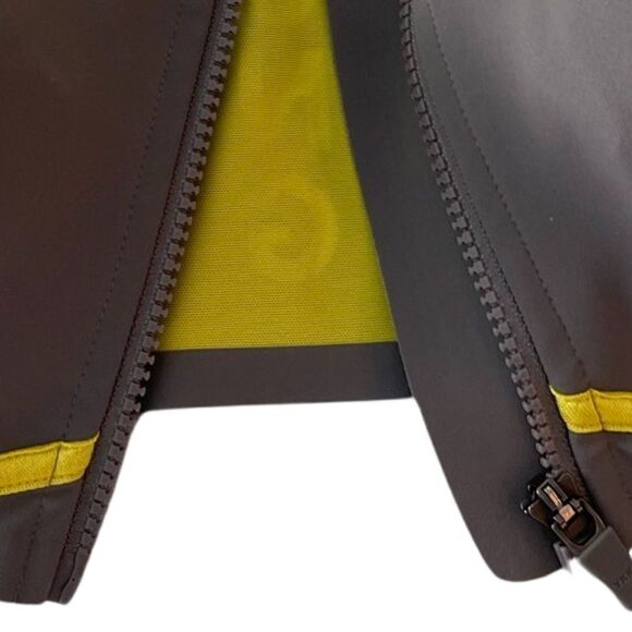 Half Moon Active Gym to Swim Bra by Modern Movement - Picture 3 of 7